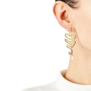 New Elizabeth and James Willow Earrings, Yellow Gold, new without tag